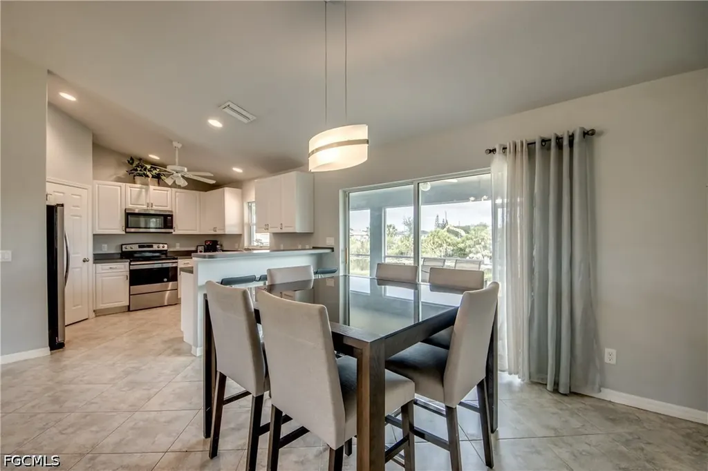 1725 NE 23rd Street Cape Coral FL 33909