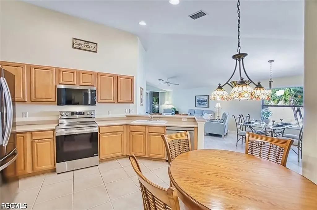 10135 Colonial Country Club Boulevard Fort Myers FL 33913