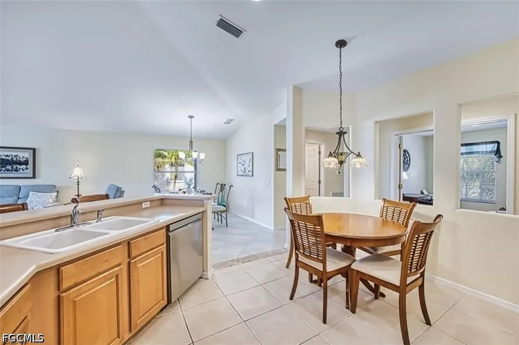 10135 Colonial Country Club Boulevard Fort Myers FL 33913