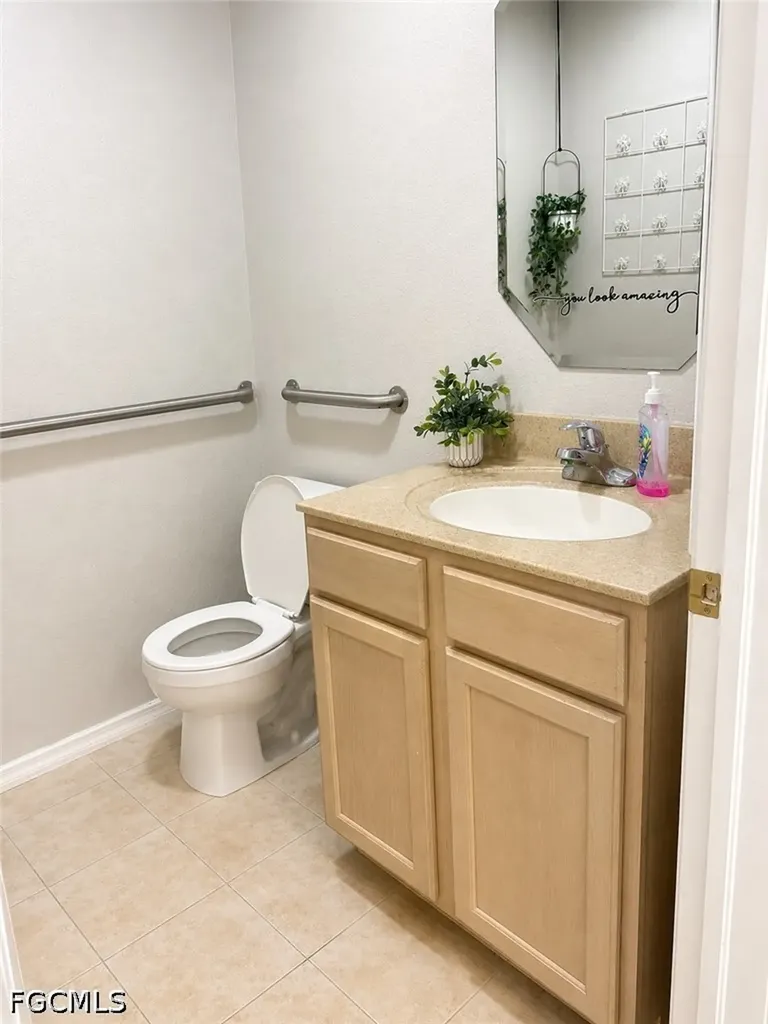 2930 Del Prado Boulevard S Cape Coral FL 33904