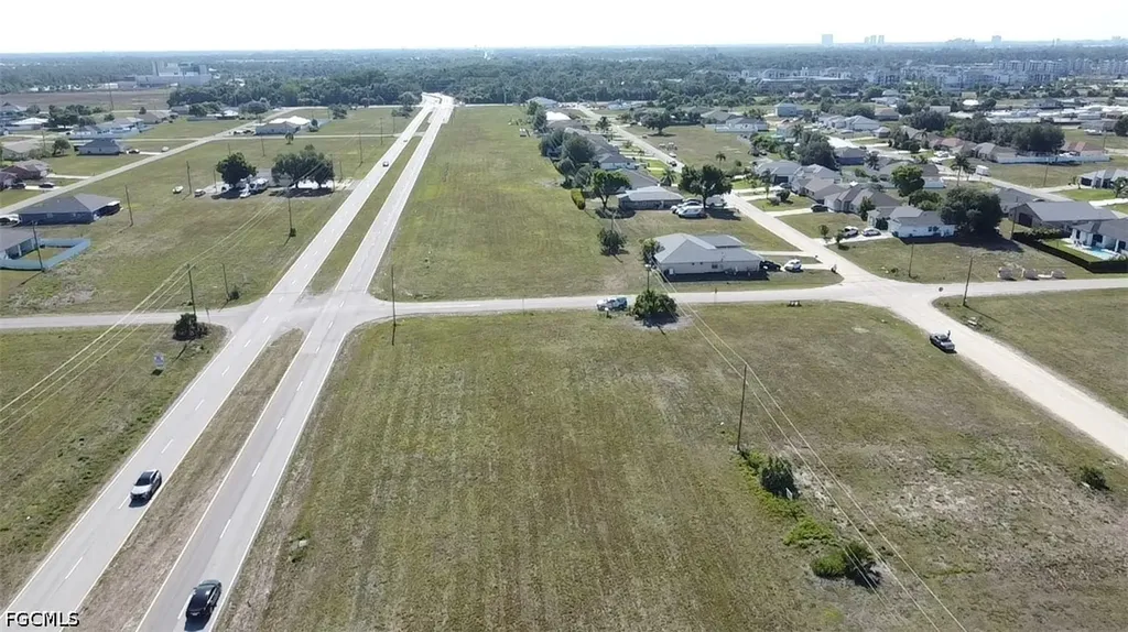 2098 Diplomat Parkway E Cape Coral FL 33909