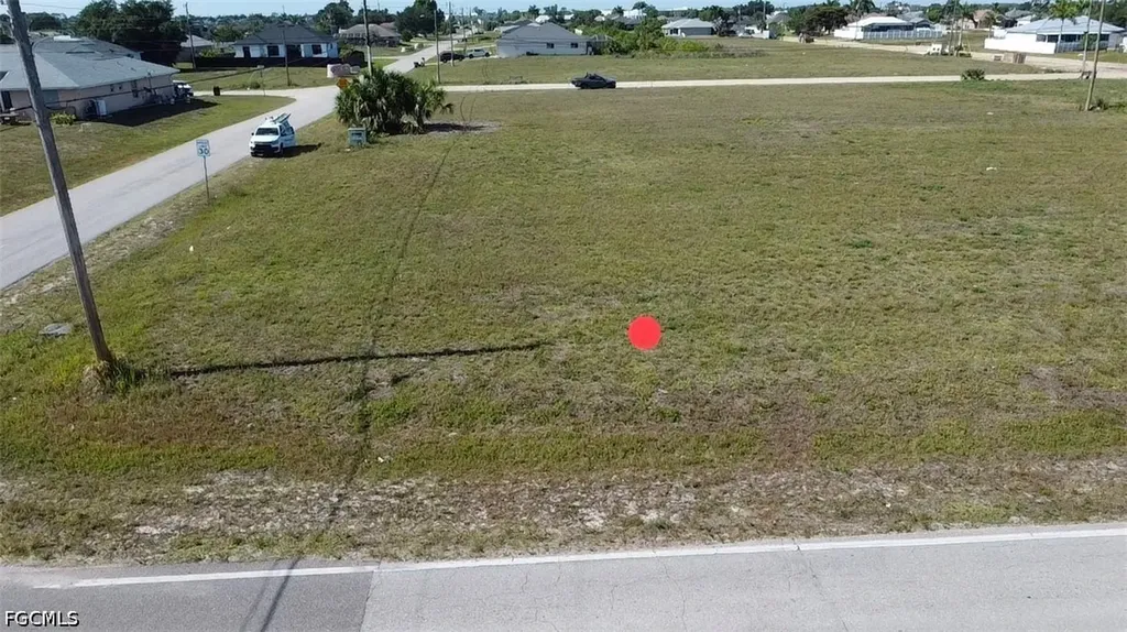 2098 Diplomat Parkway E Cape Coral FL 33909