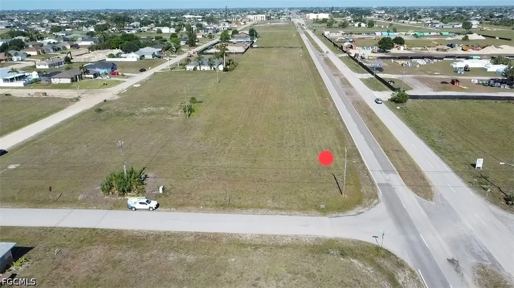 2098 Diplomat Parkway E Cape Coral FL 33909