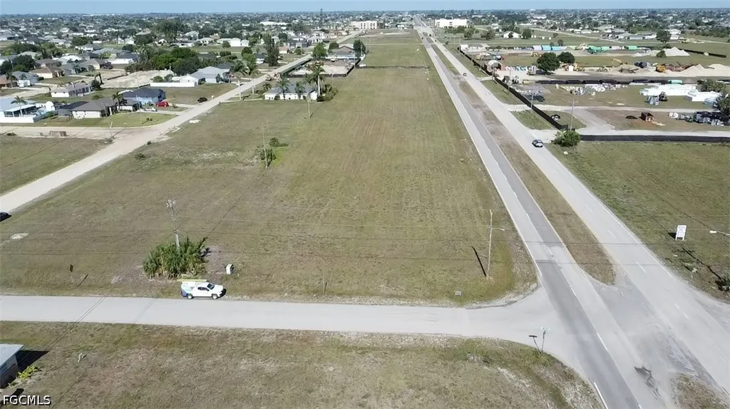 2098 Diplomat Parkway E Cape Coral FL 33909