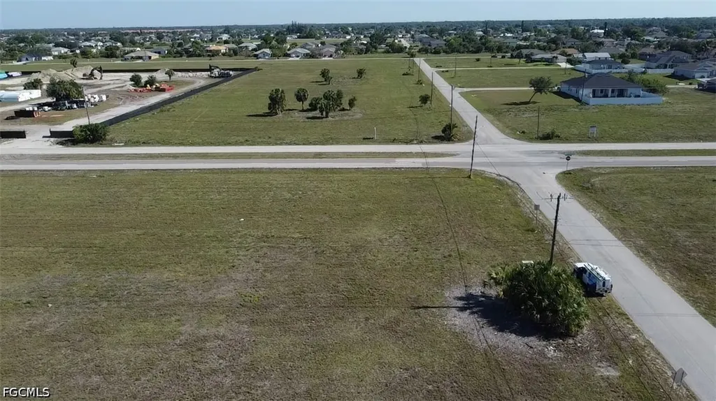 2098 Diplomat Parkway E Cape Coral FL 33909