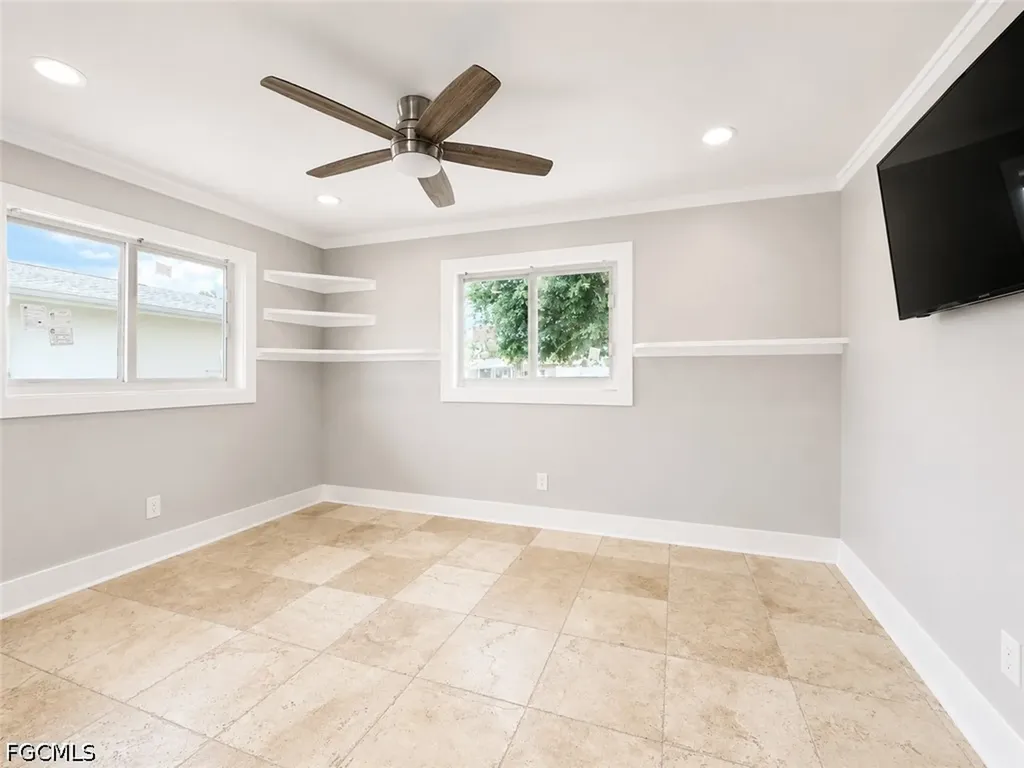 912 Dolphin Drive Cape Coral FL 33904