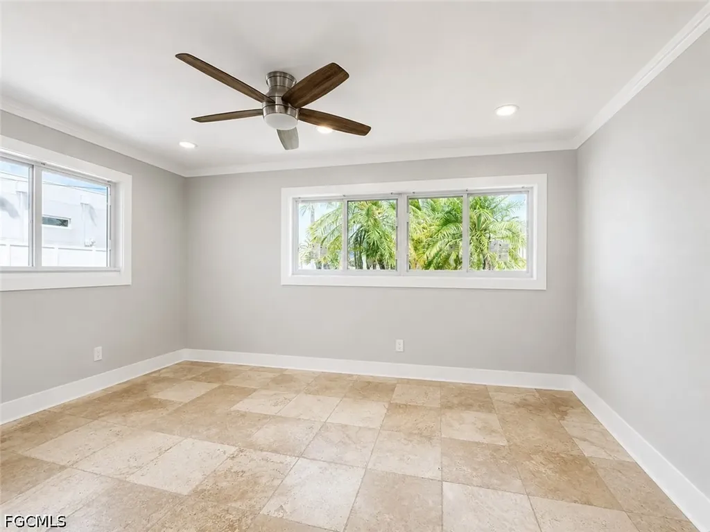 912 Dolphin Drive Cape Coral FL 33904