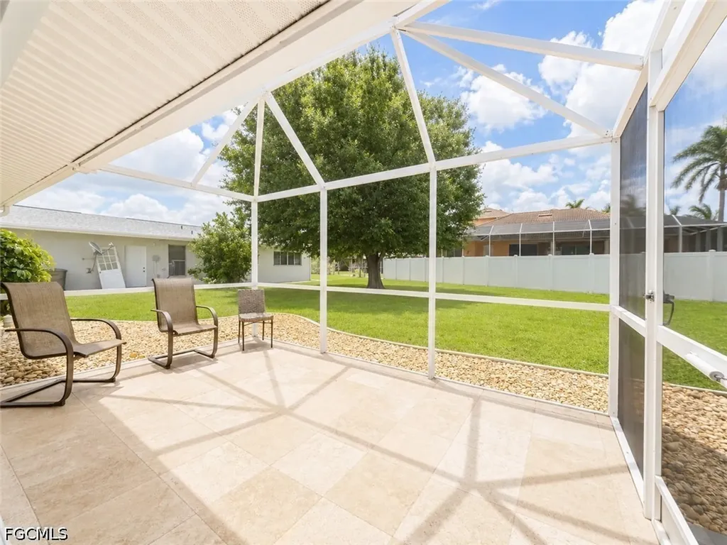 912 Dolphin Drive Cape Coral FL 33904