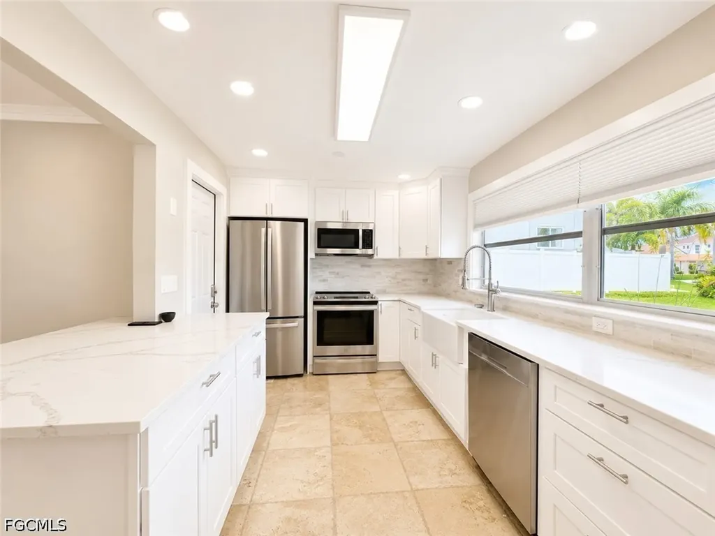 912 Dolphin Drive Cape Coral FL 33904
