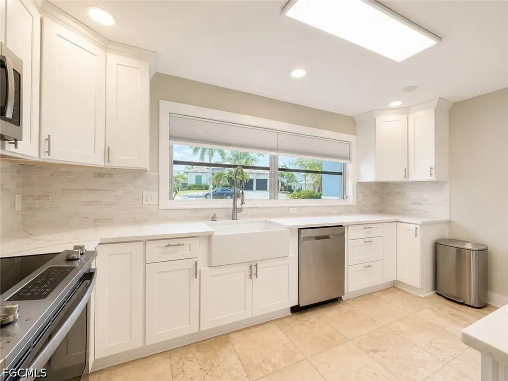 912 Dolphin Drive Cape Coral FL 33904