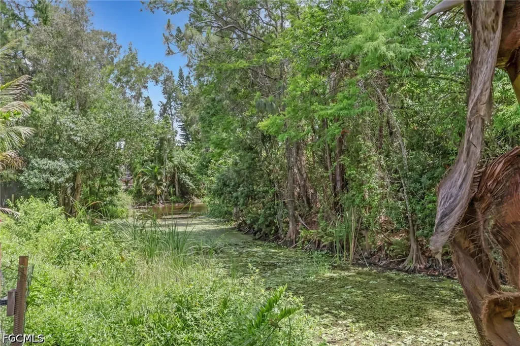 8332 Cypress Drive N Fort Myers FL 33967