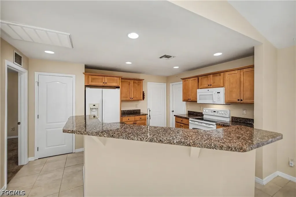 1922 Jacaranda Parkway W Cape Coral FL 33993