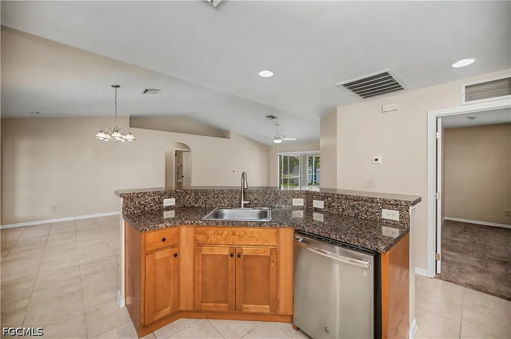 1922 Jacaranda Parkway W Cape Coral FL 33993