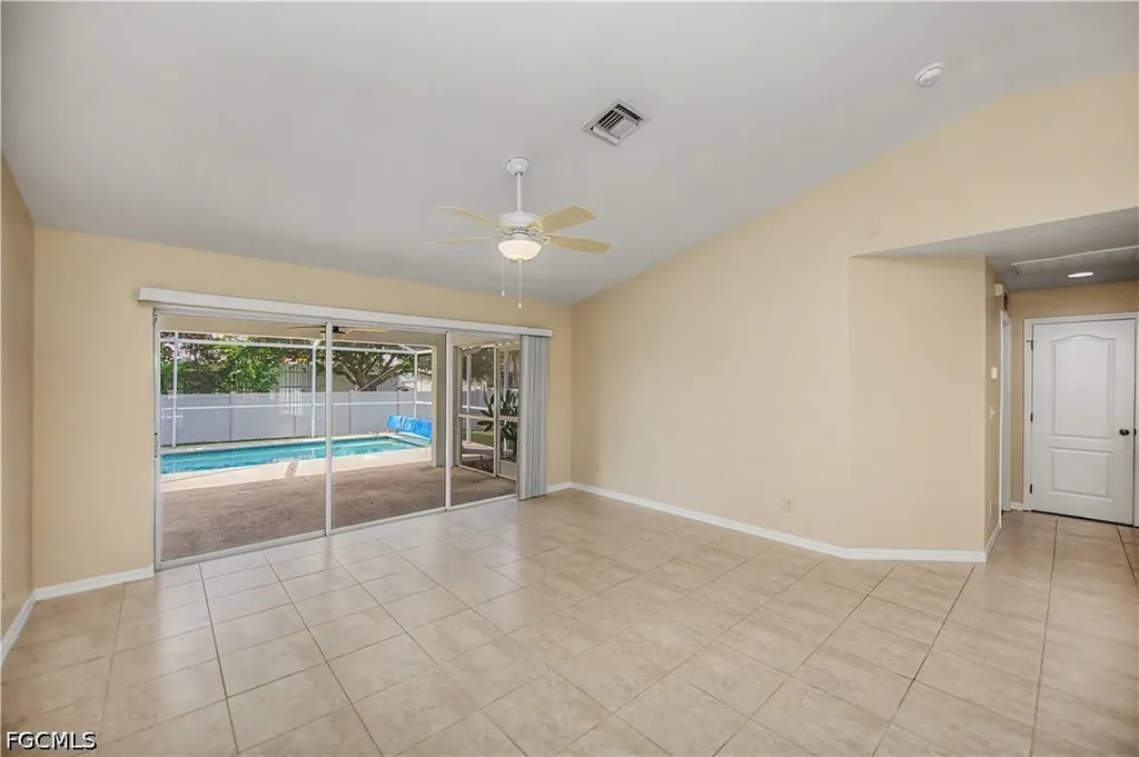 1922 Jacaranda Parkway W Cape Coral FL 33993
