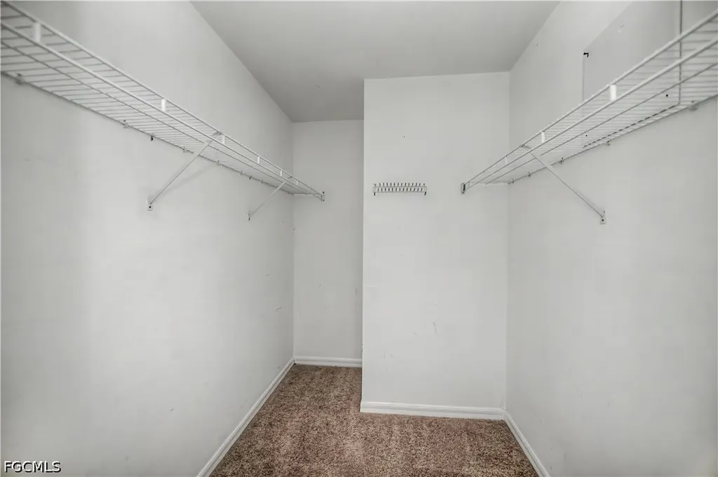1922 Jacaranda Parkway W Cape Coral FL 33993