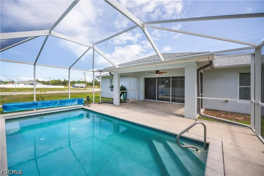 1922 Jacaranda Parkway W Cape Coral FL 33993