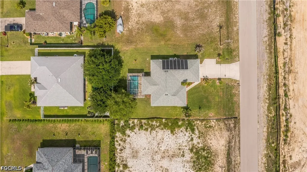 1922 Jacaranda Parkway W Cape Coral FL 33993