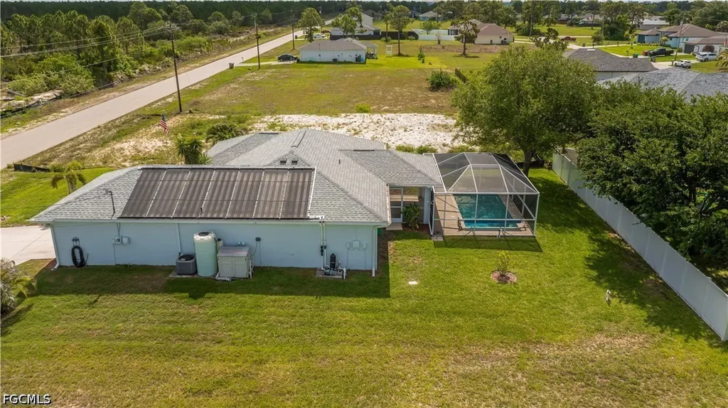 1922 Jacaranda Parkway W Cape Coral FL 33993