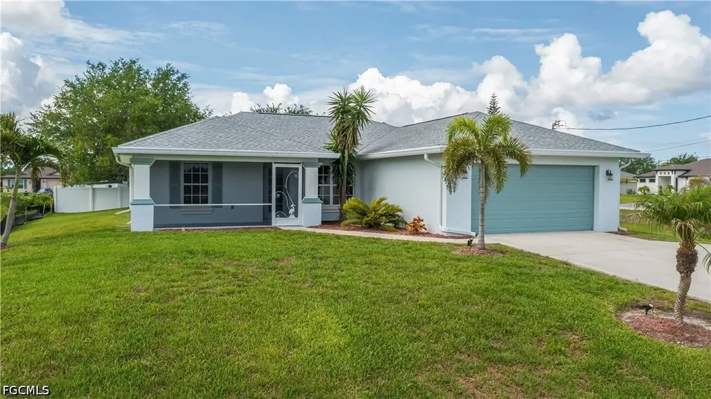 1922 Jacaranda Parkway W Cape Coral FL 33993