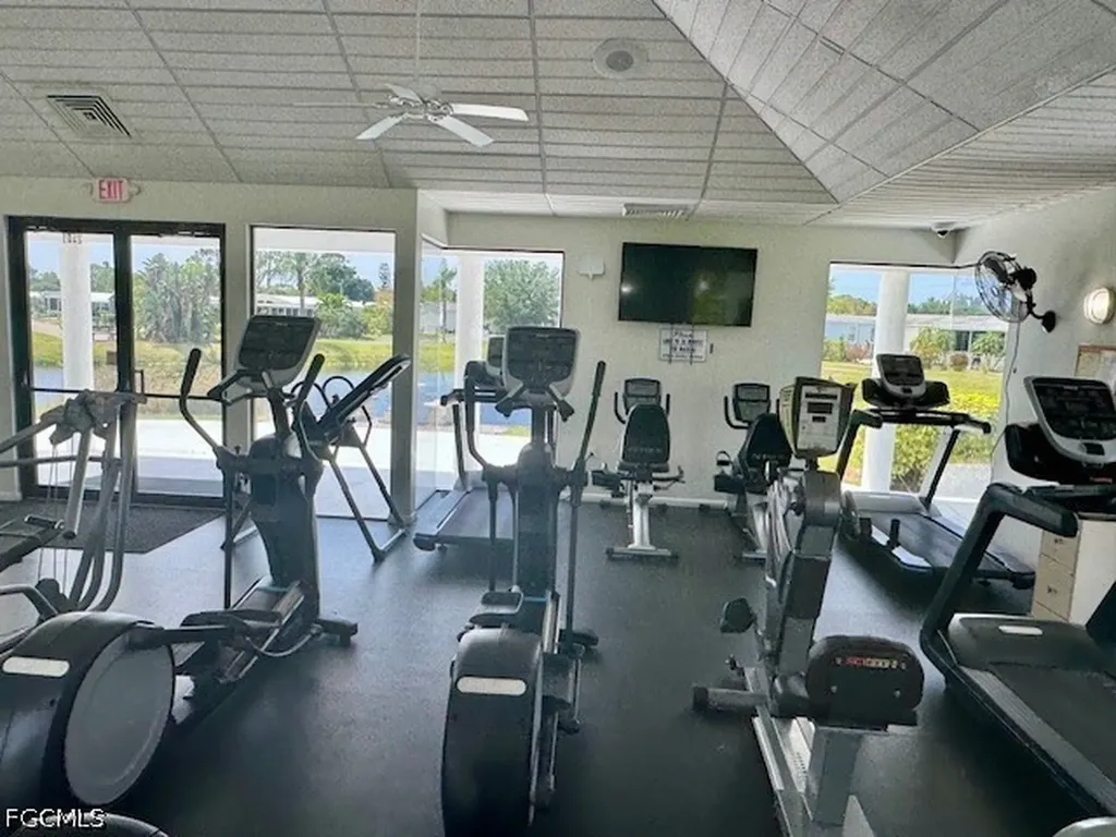 5664 Captain John Smith Loop North Fort Myers FL 33917