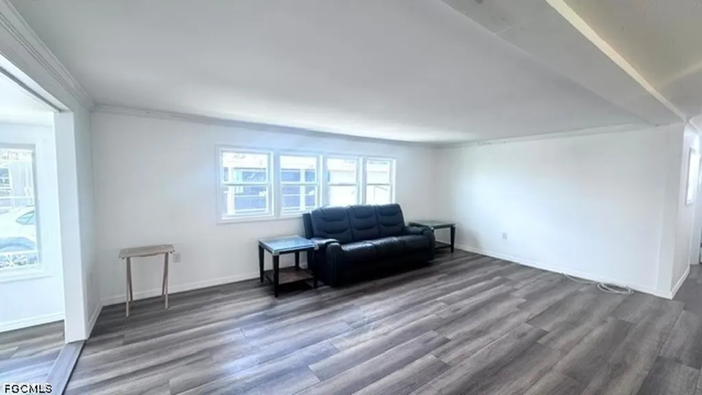 5664 Captain John Smith Loop North Fort Myers FL 33917