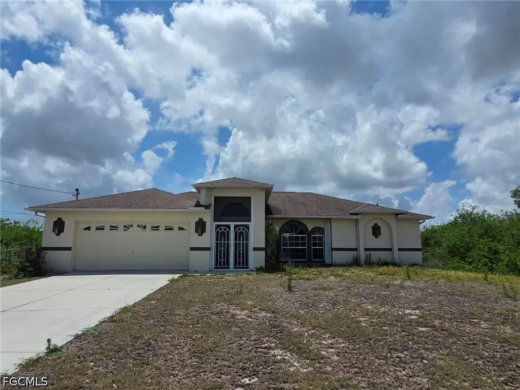820 Rue Labeau Circle Fort Myers FL 33913