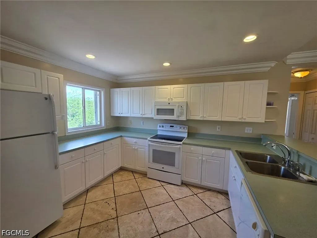 820 Rue Labeau Circle Fort Myers FL 33913