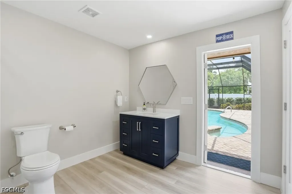 1860 Marina Circle North Fort Myers FL 33903