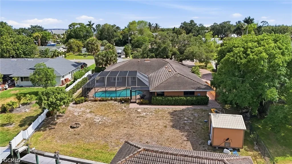 1860 Marina Circle North Fort Myers FL 33903