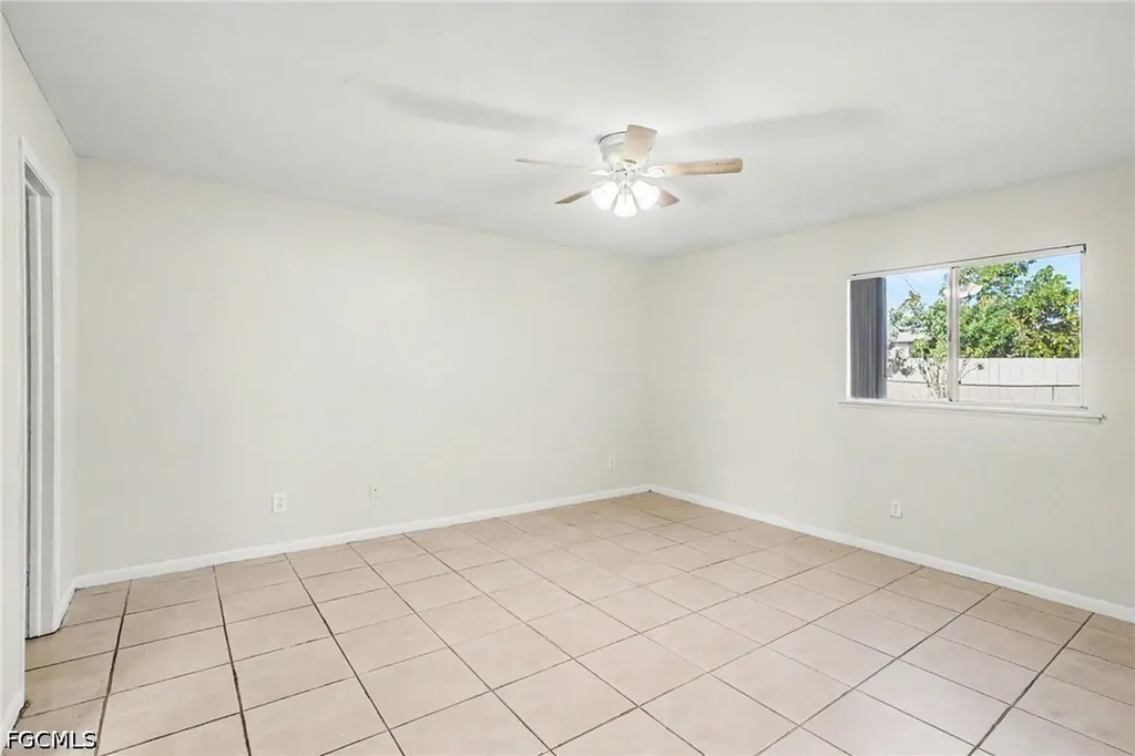 3506 SW 8th Court Cape Coral FL 33914