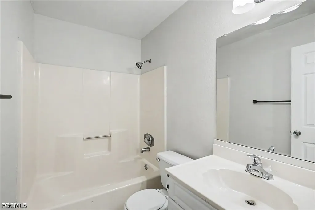 3506 SW 8th Court Cape Coral FL 33914