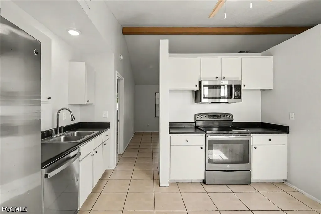 3506 SW 8th Court Cape Coral FL 33914