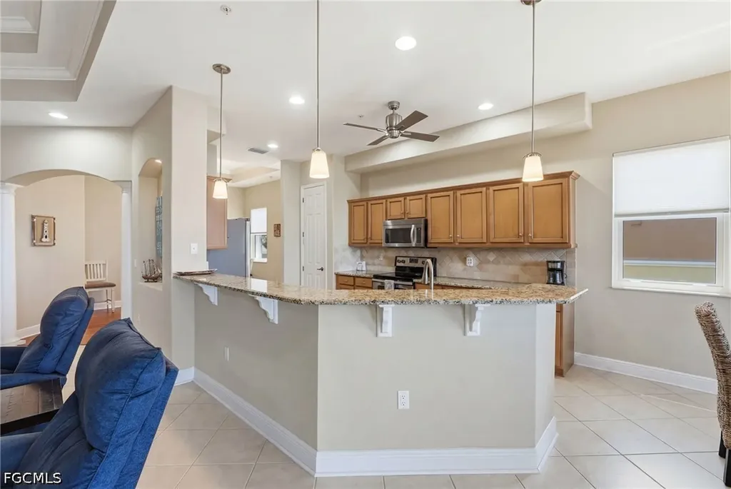 178 Shadroe Cove Circle Cape Coral FL 33991