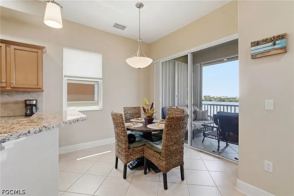 178 Shadroe Cove Circle Cape Coral FL 33991