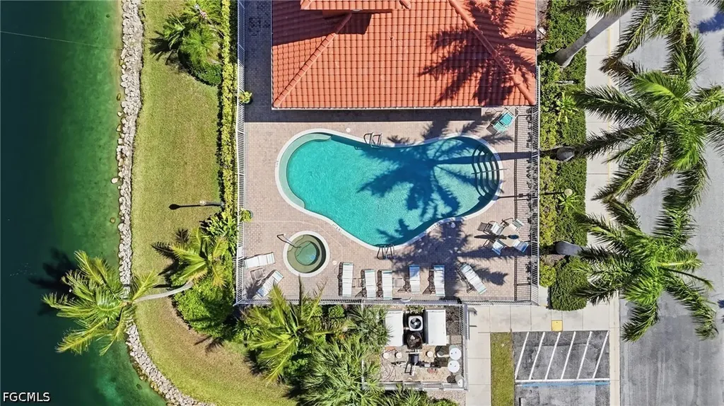178 Shadroe Cove Circle Cape Coral FL 33991