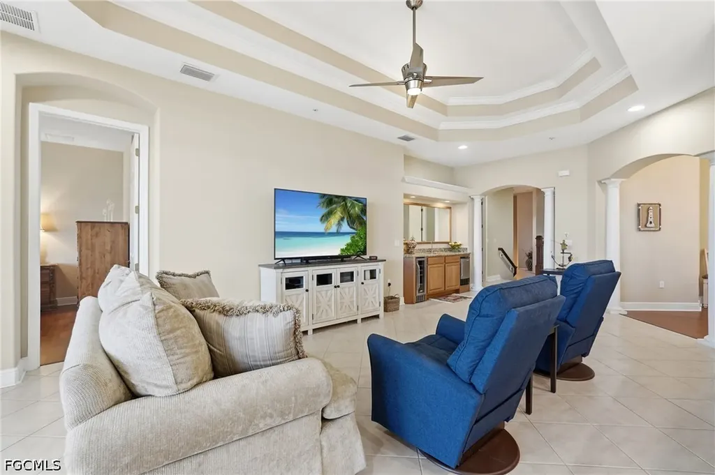 178 Shadroe Cove Circle Cape Coral FL 33991