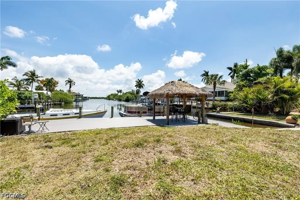 5387 Marina Drive Bokeelia FL 33922