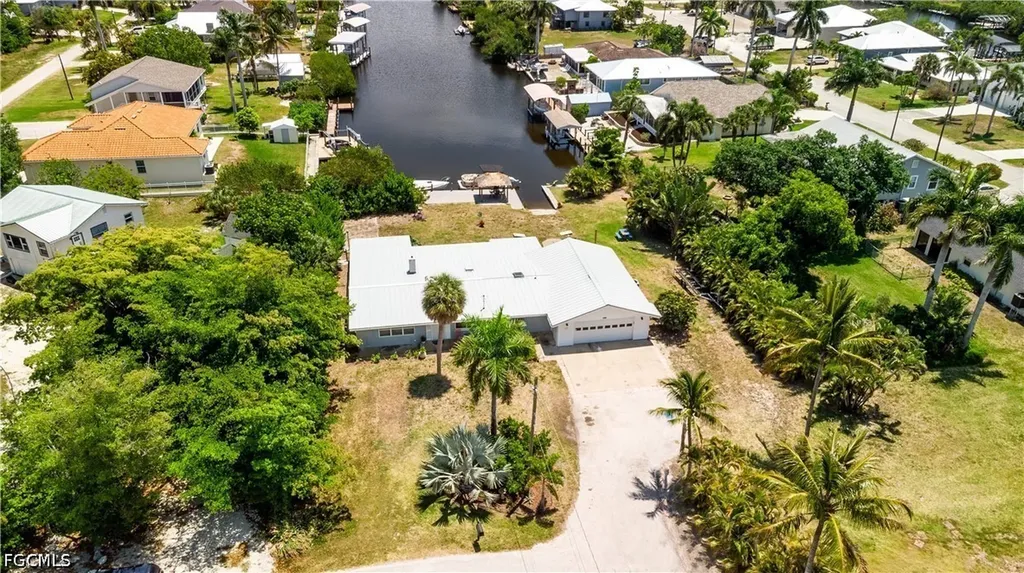 5387 Marina Drive Bokeelia FL 33922