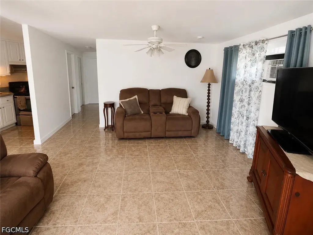 2204 Coronet Street Fort Myers FL 33907