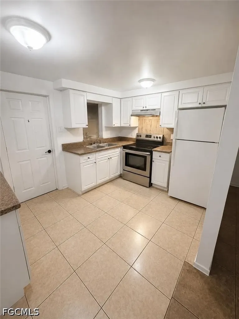 2204 Coronet Street Fort Myers FL 33907