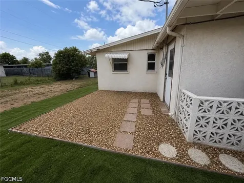 2204 Coronet Street Fort Myers FL 33907