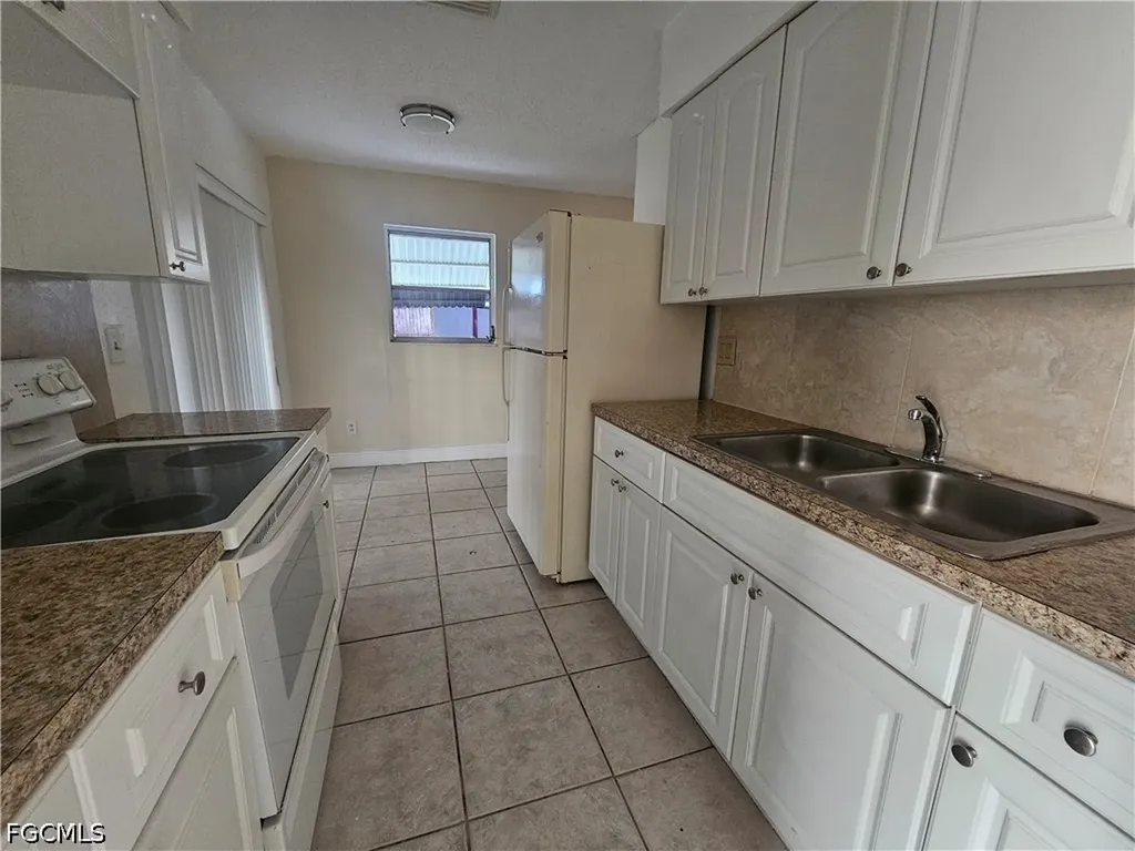423 Morgan Circle S Lehigh Acres FL 33936