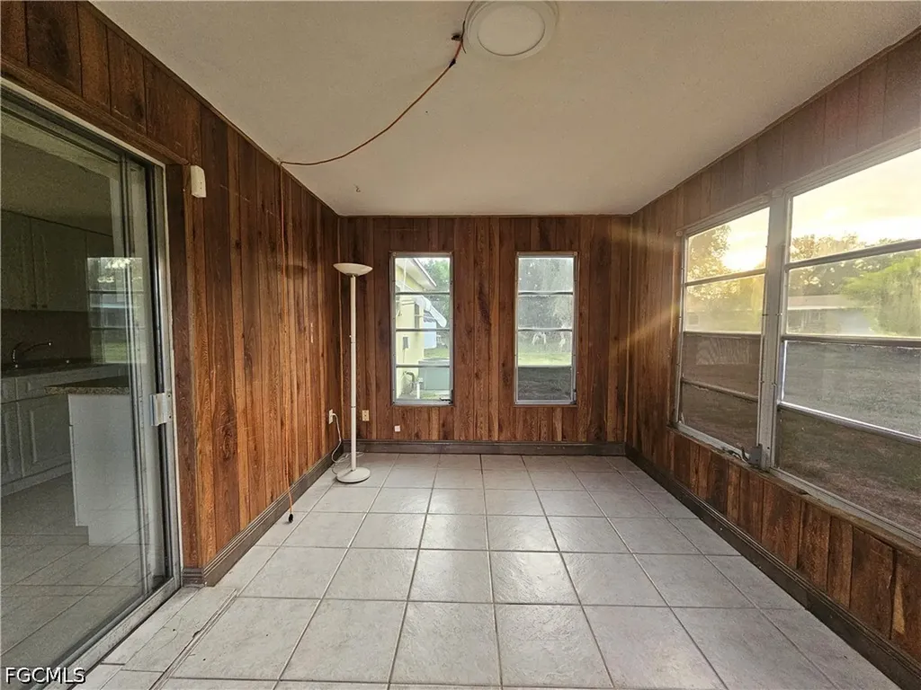423 Morgan Circle S Lehigh Acres FL 33936