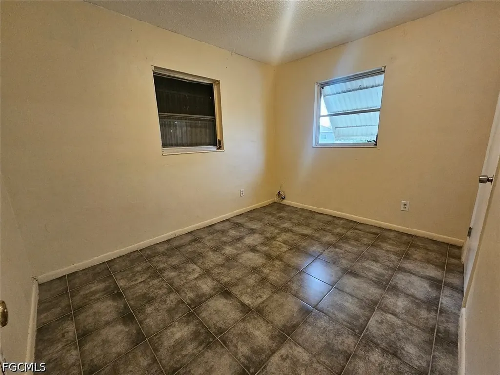 423 Morgan Circle S Lehigh Acres FL 33936