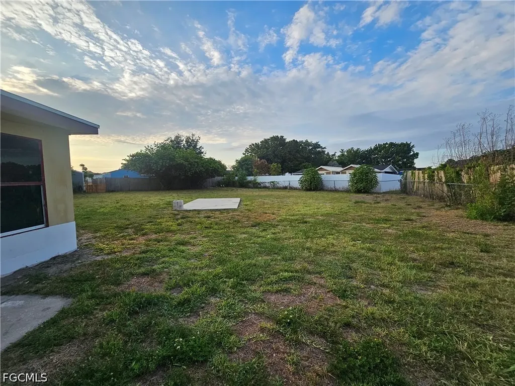 423 Morgan Circle S Lehigh Acres FL 33936