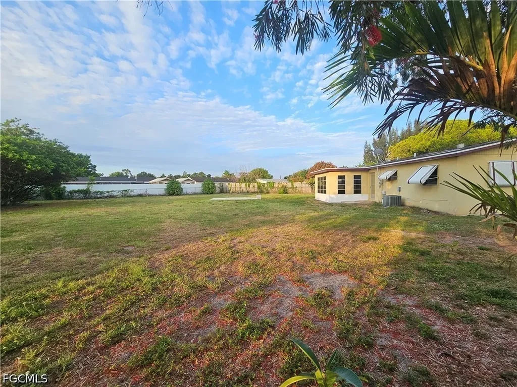 423 Morgan Circle S Lehigh Acres FL 33936