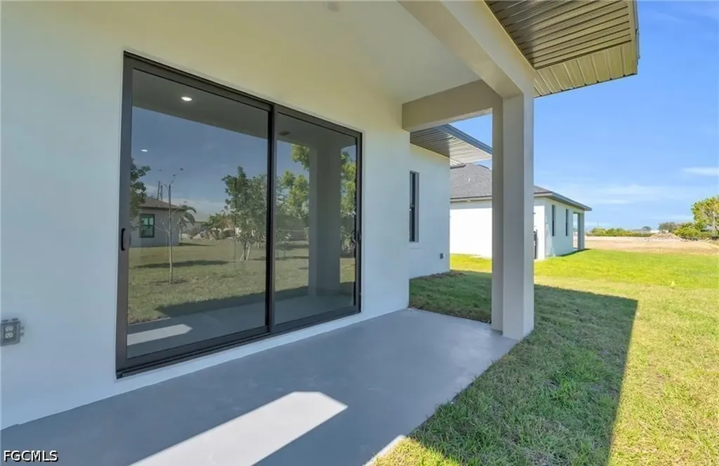 3924 NW 38th Street Cape Coral FL 33993