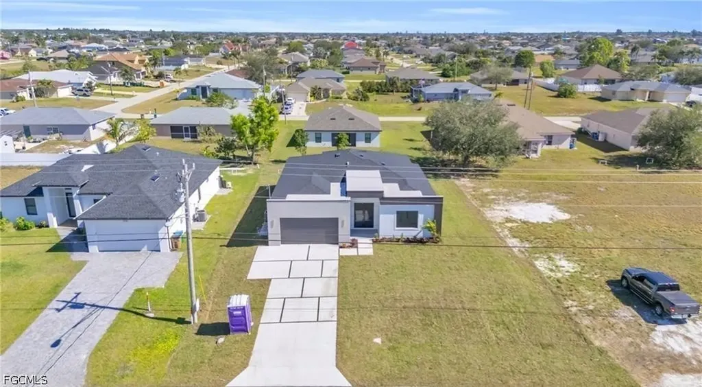 3924 NW 38th Street Cape Coral FL 33993