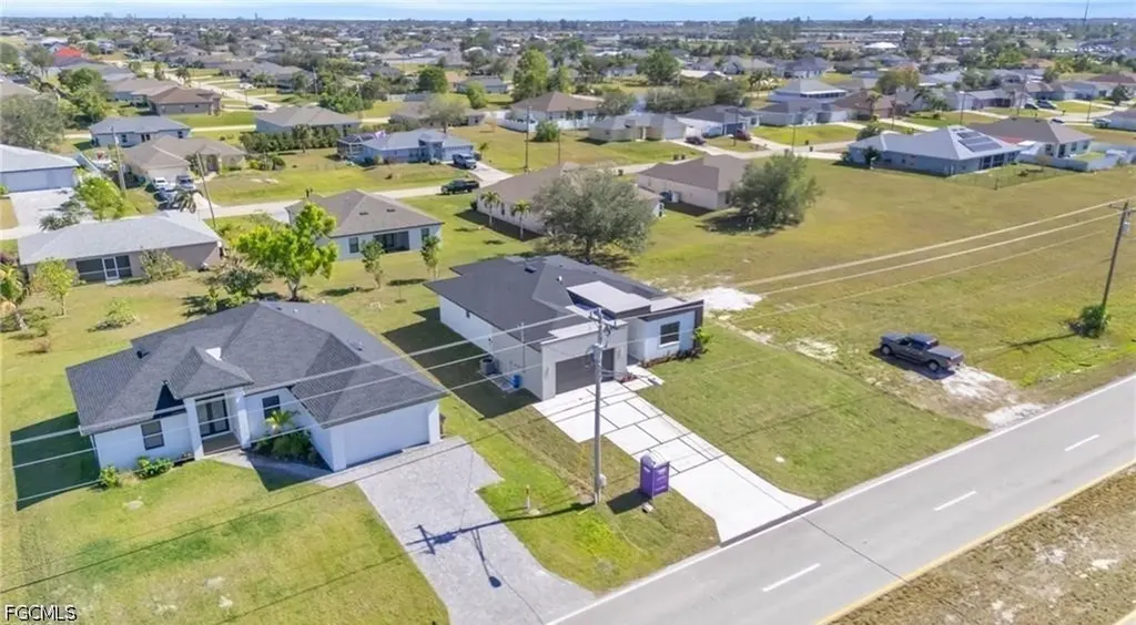 3924 NW 38th Street Cape Coral FL 33993