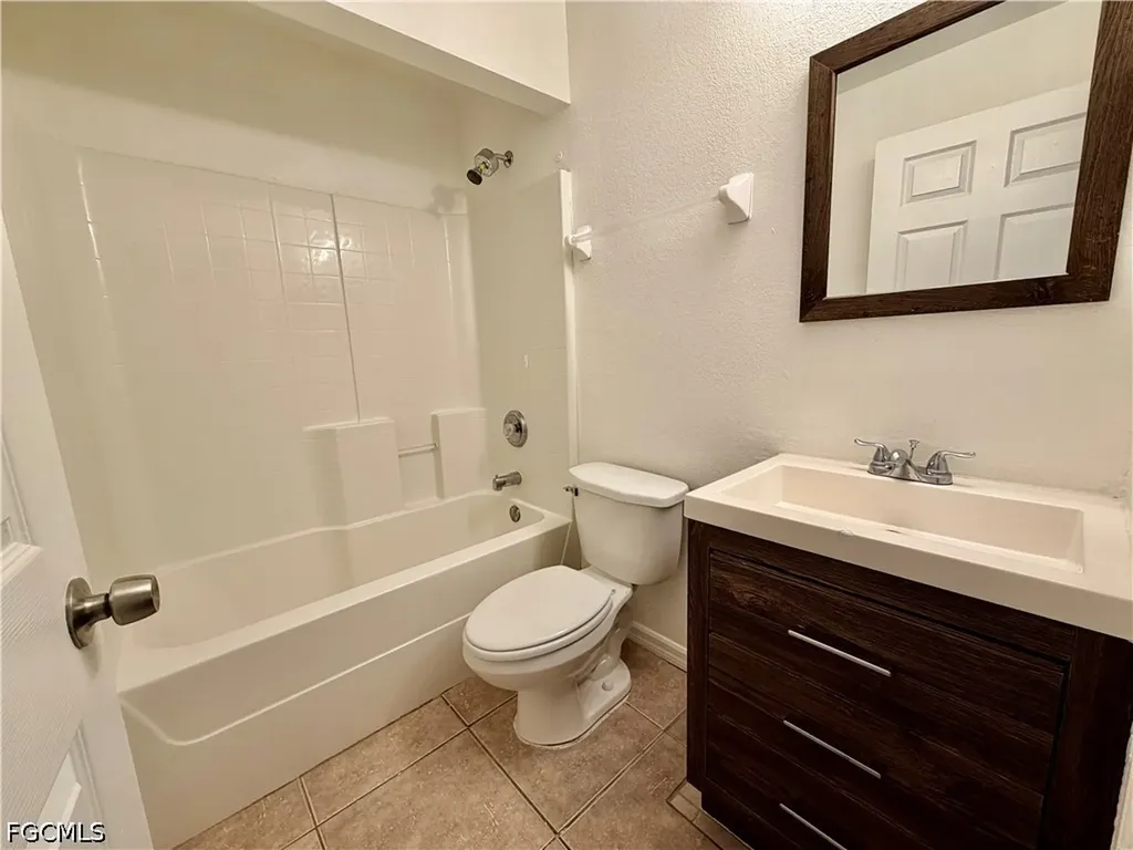 635 Hawthorne Avenue S Lehigh Acres FL 33974